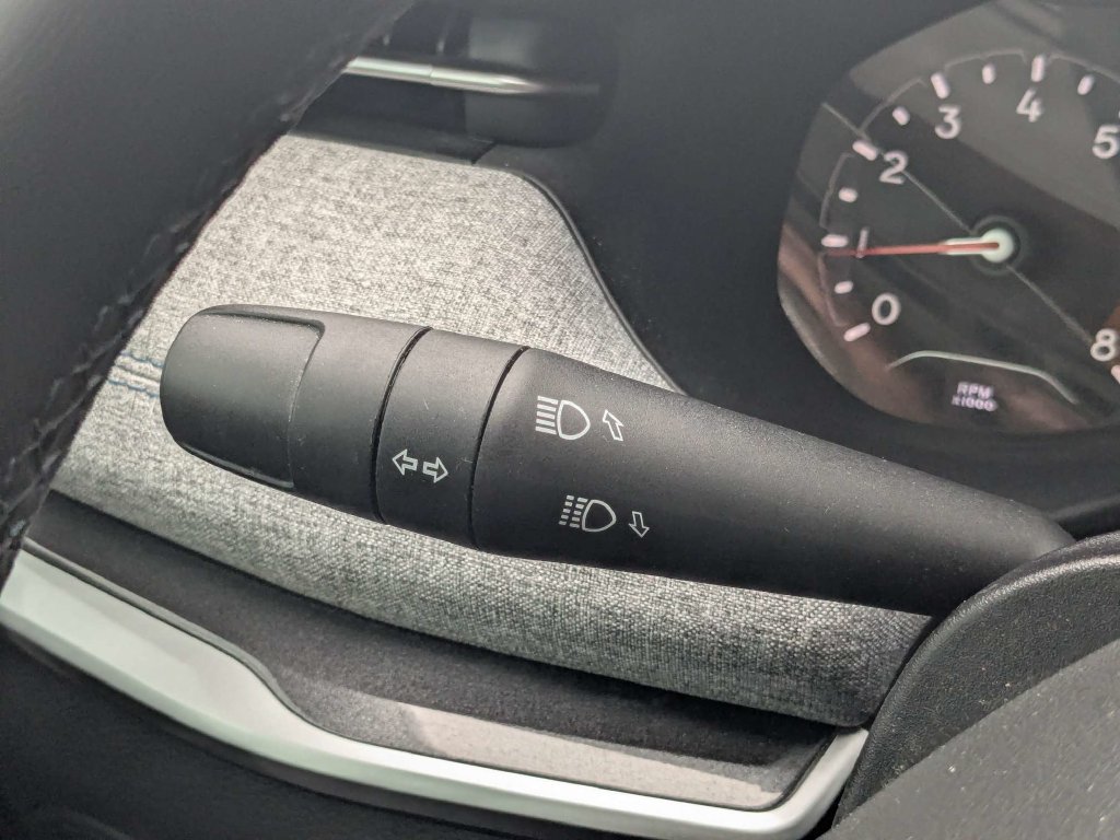 Used 2022 Jeep Compass Latitude AWD/4WD image 30