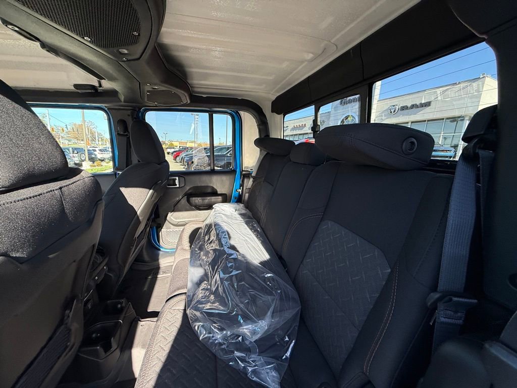 New 2026 Jeep Gladiator Mojave image 25