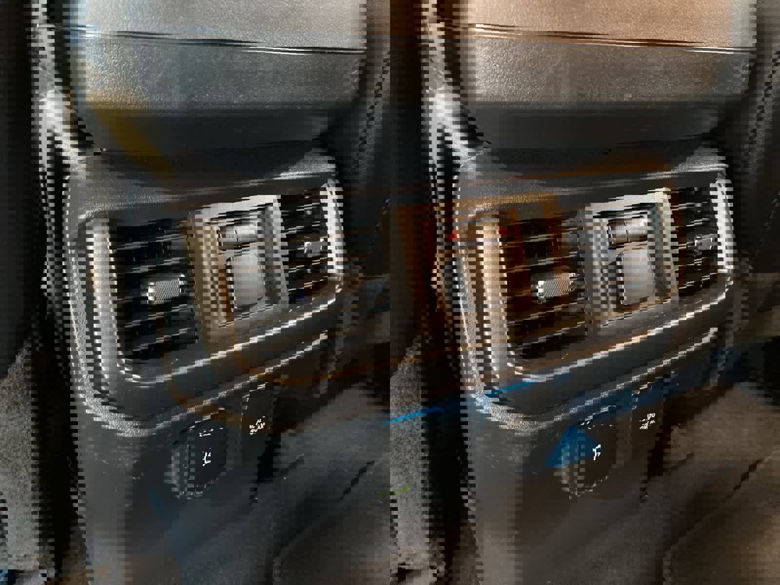 Certified 2023 Ford F150 Lariat w/ Equipment Group 502A High image 30