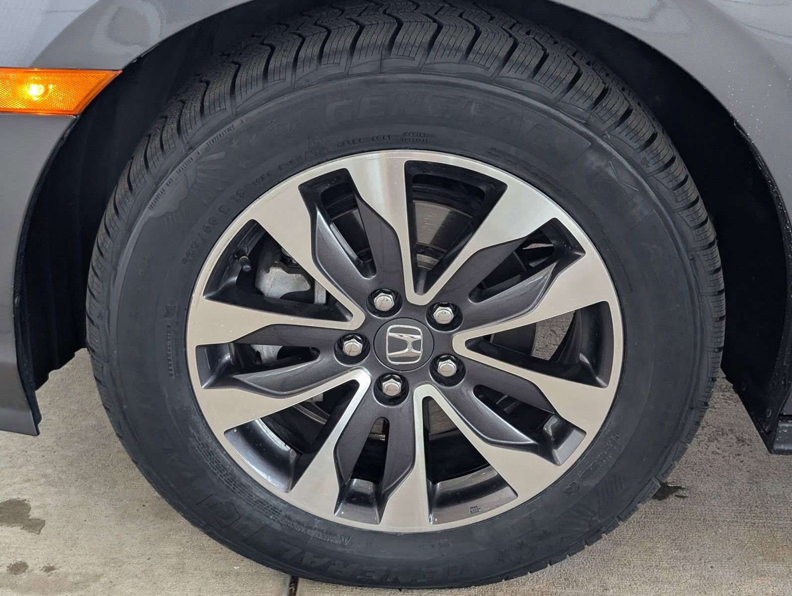 Used 2024 Honda Odyssey EX-L image 40