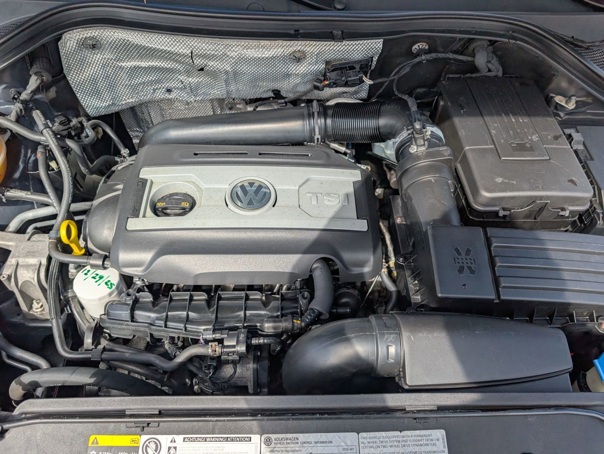 Used 2016 Volkswagen Tiguan SE image 22