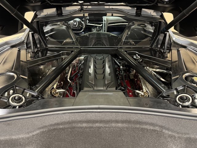 Used 2025 Chevrolet Corvette Stingray Coupe w/ 1LT image 19