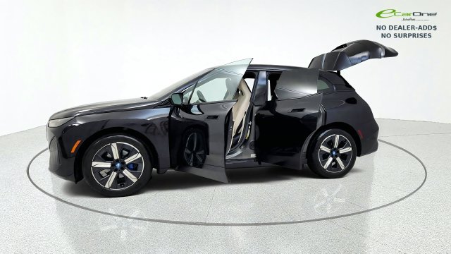Used 2024 BMW iX xDrive50 w/ Premium Package AWD/4WD image 16
