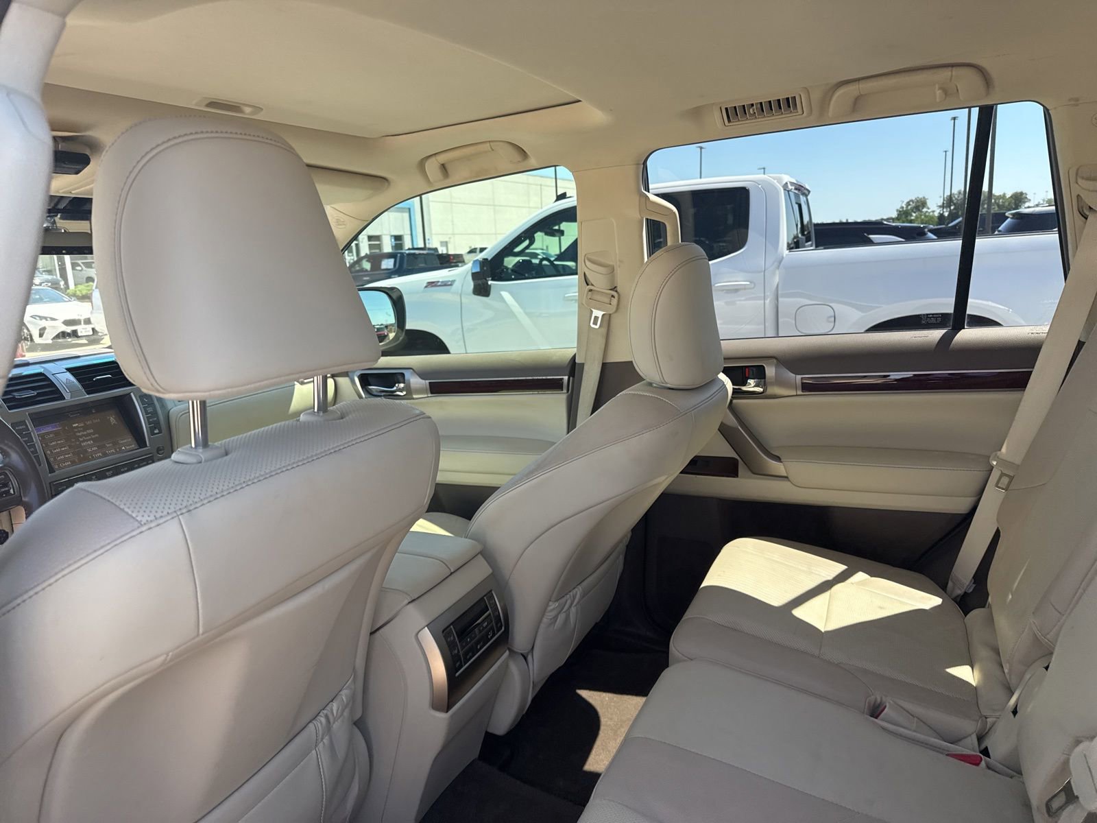 Used 2019 Lexus GX 460 Premium w/ Premium Package AWD/4WD image 15