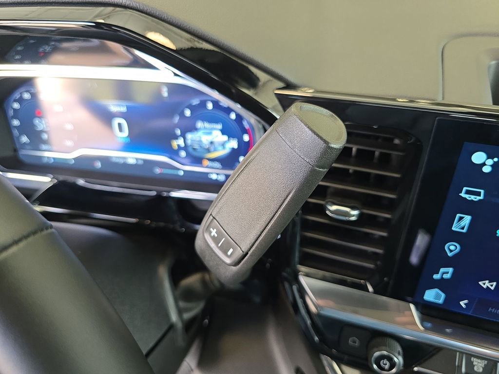 Certified 2025 Chevrolet Silverado 3500 High Country w/ Technology Package image 19