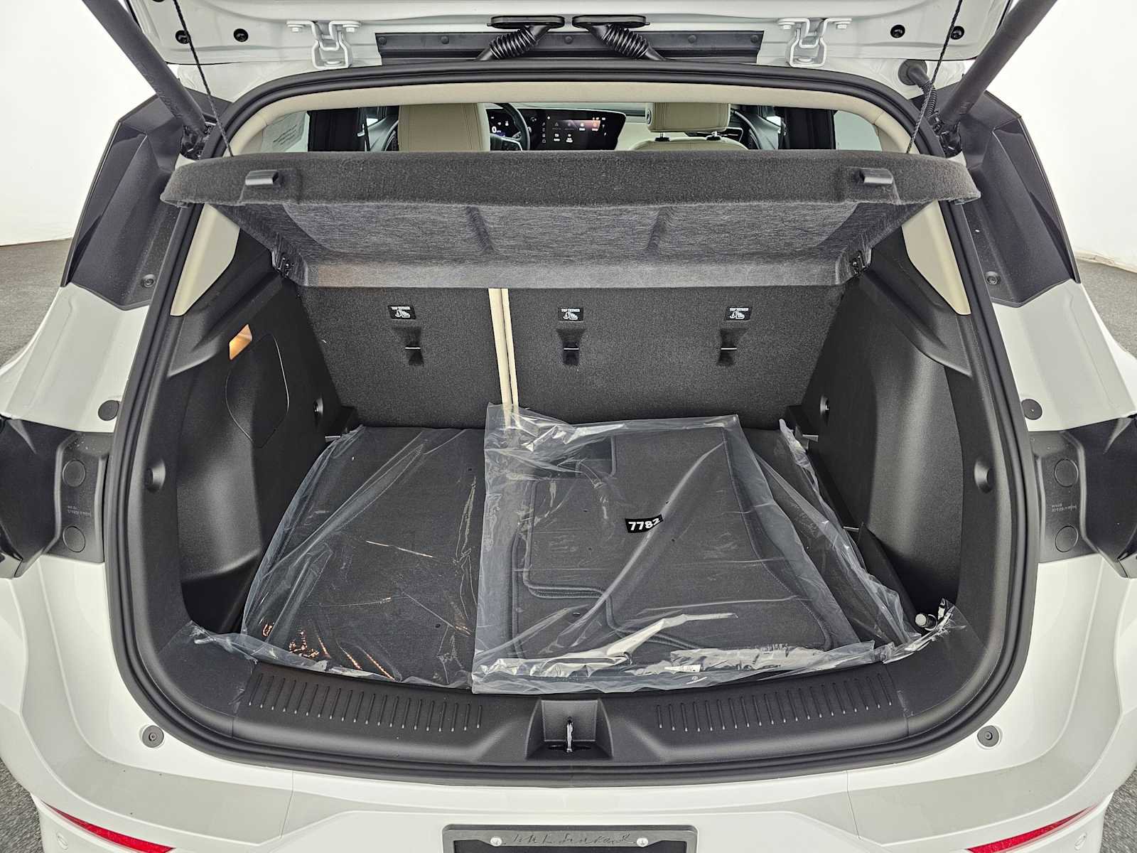New 2025 Buick Encore GX Avenir w/ Avenir Technology Package FWD image 9