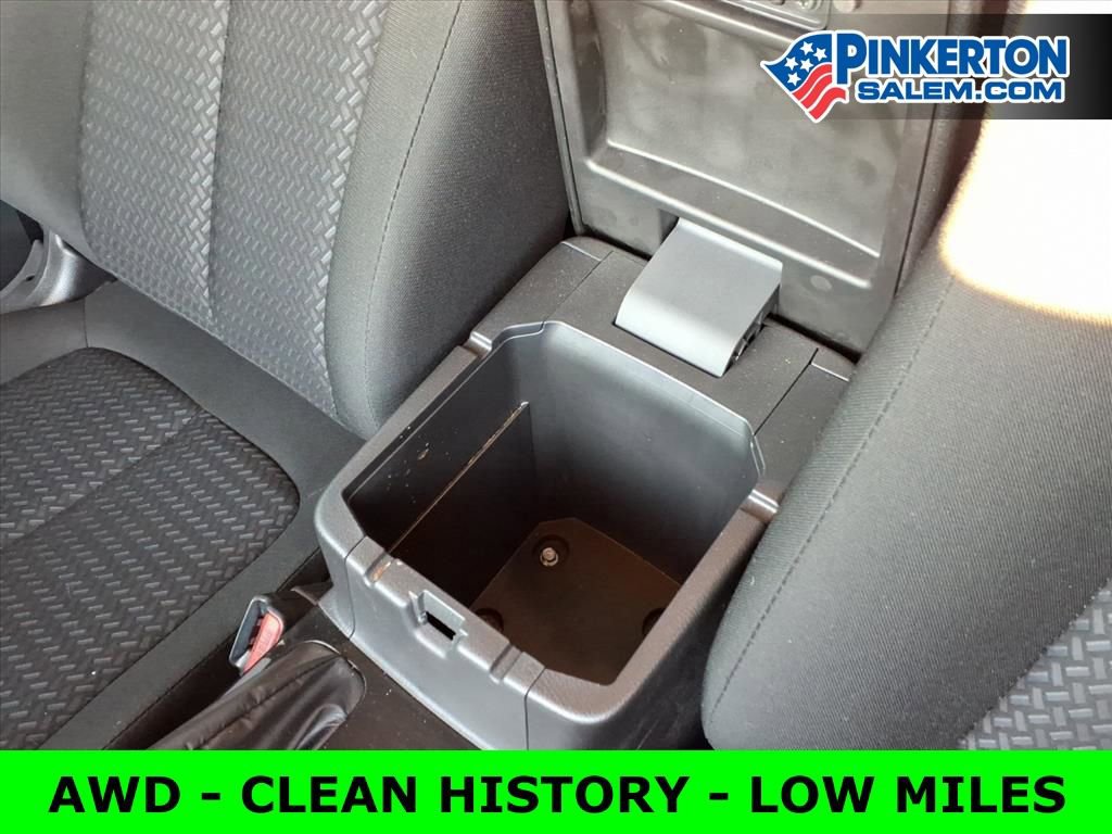 Used 2024 Mitsubishi Eclipse Cross LE image 28