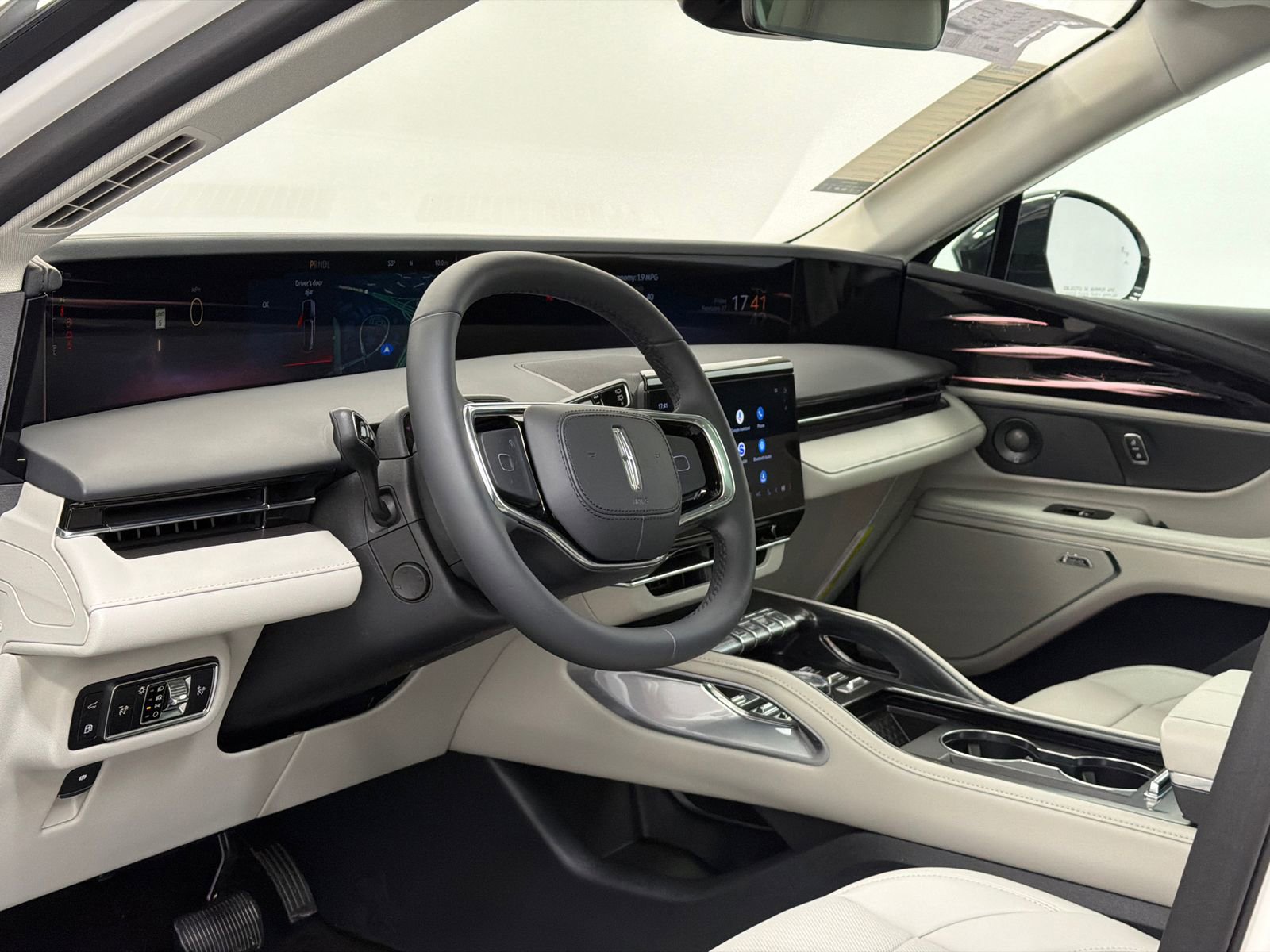 New 2026 Lincoln Nautilus Premier w/ Equipment Group 102A image 16