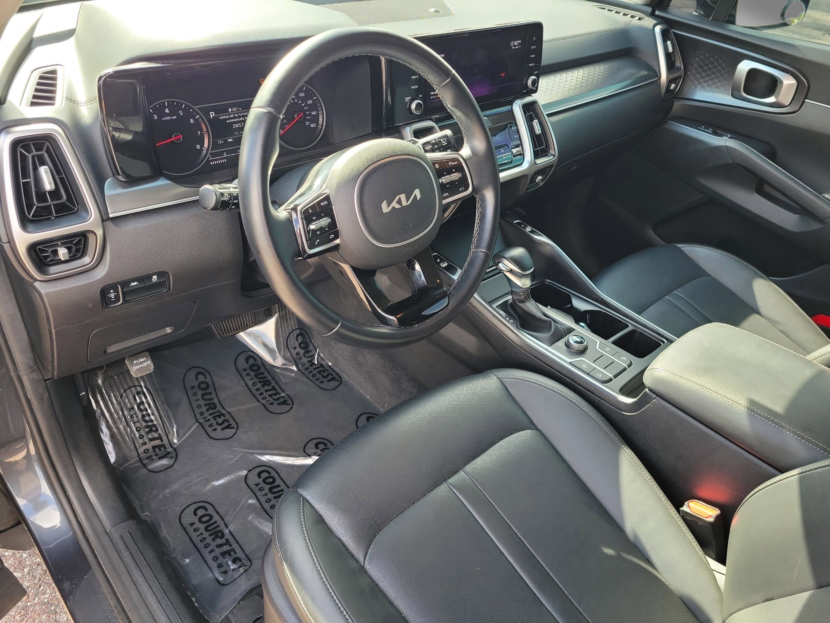 Used 2022 Kia Sorento S image 21