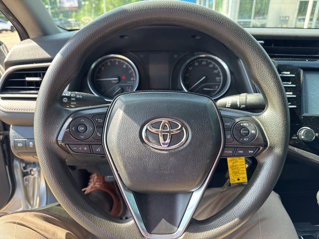 Used 2020 Toyota Camry LE image 13