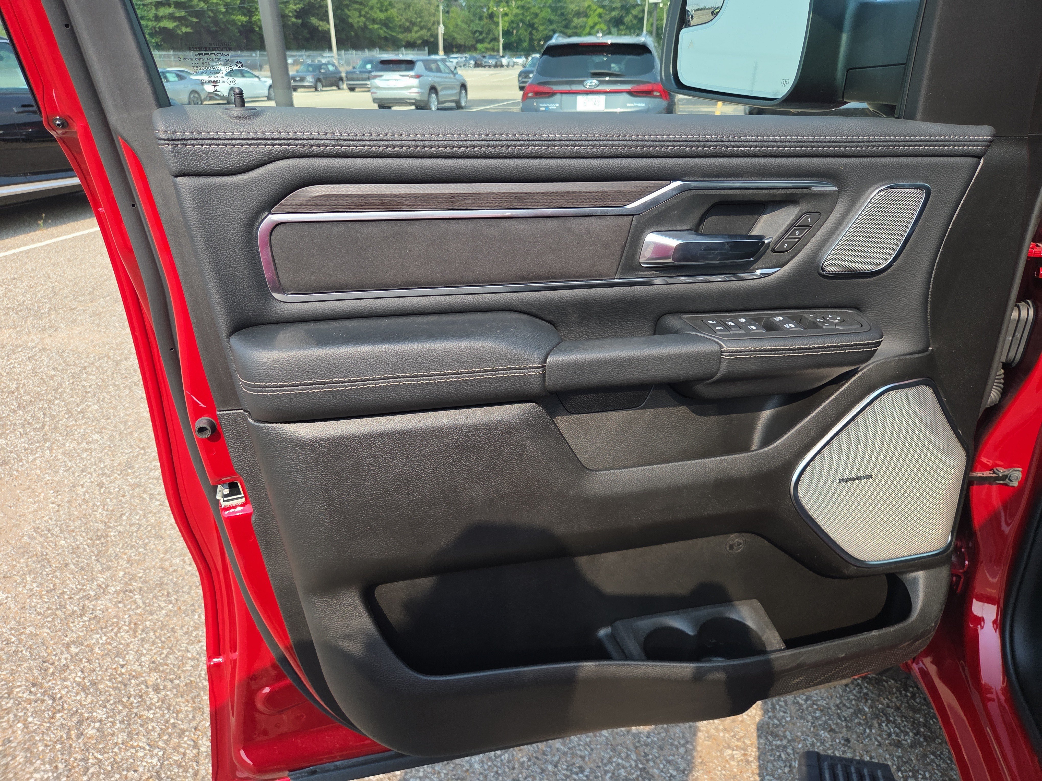 New 2026 RAM 1500 Laramie w/ Night Edition AWD/4WD image 5