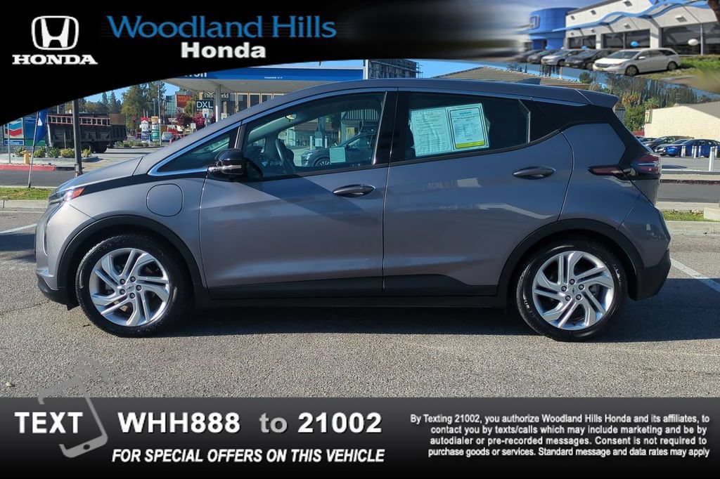 Used 2023 Chevrolet Bolt LT FWD image 8
