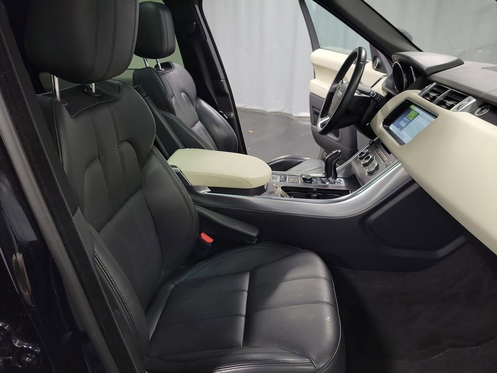 Used 2017 Land Rover Range Rover Sport HSE image 24