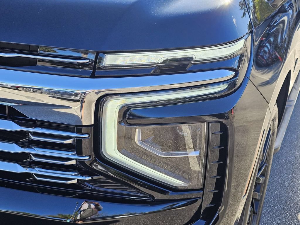 Used 2025 Chevrolet Tahoe Premier RWD image 11