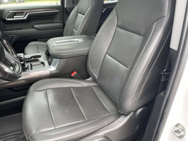 Used 2022 Chevrolet Silverado 1500 LTZ w/ LTZ Premium Package AWD/4WD image 16