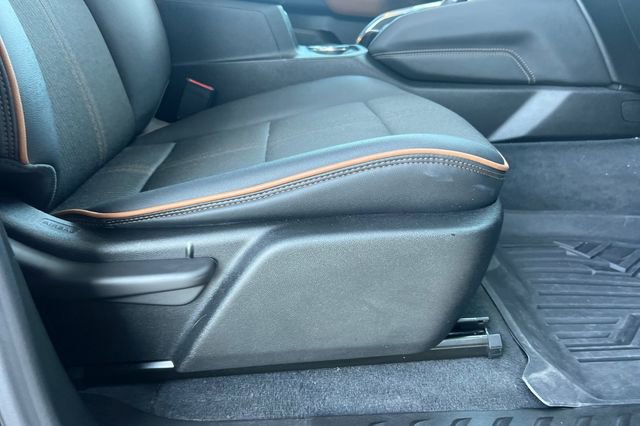 Used 2023 GMC Canyon AT4 image 22