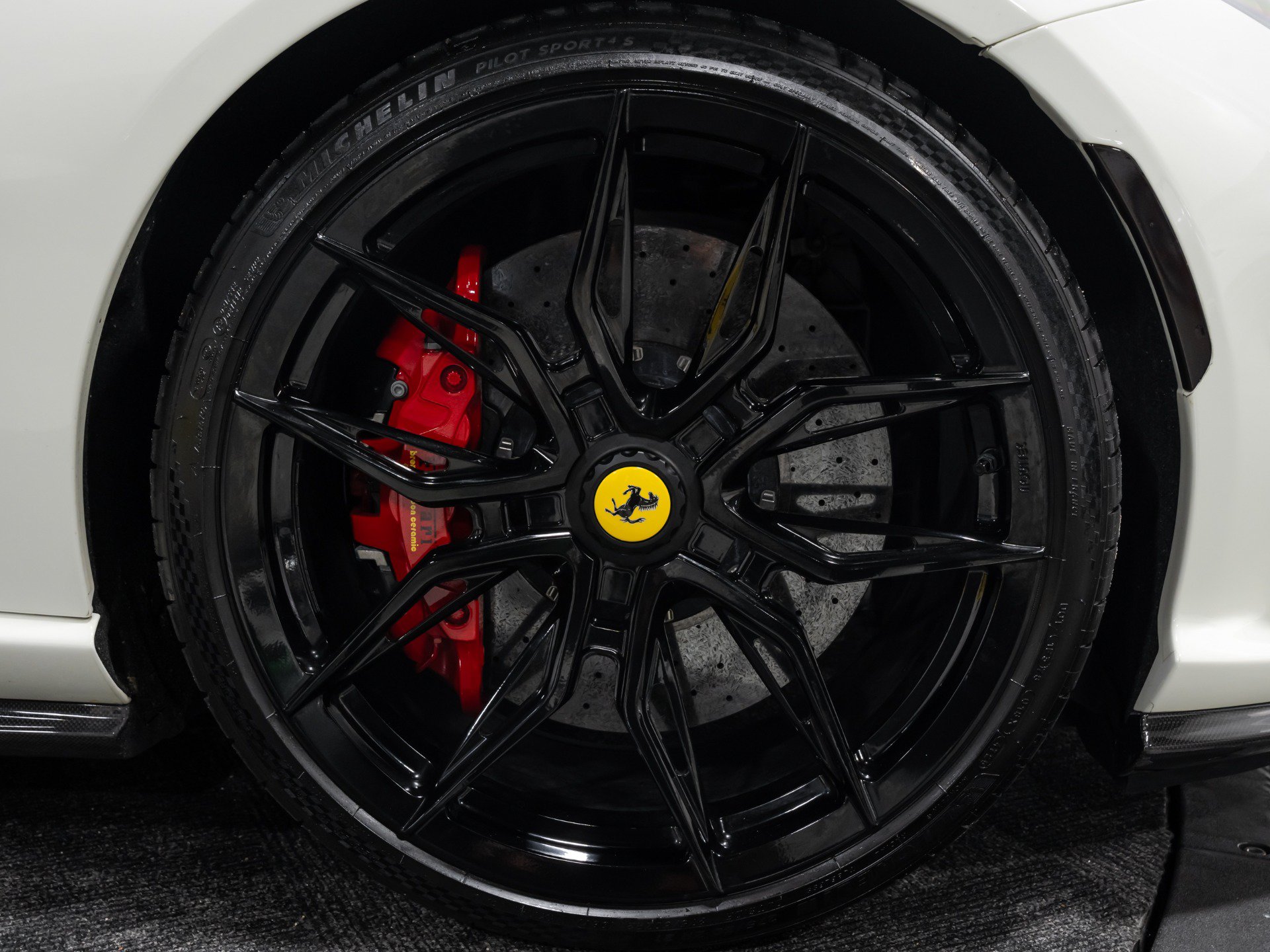 Used 2023 Ferrari 812 GTS RWD image 52