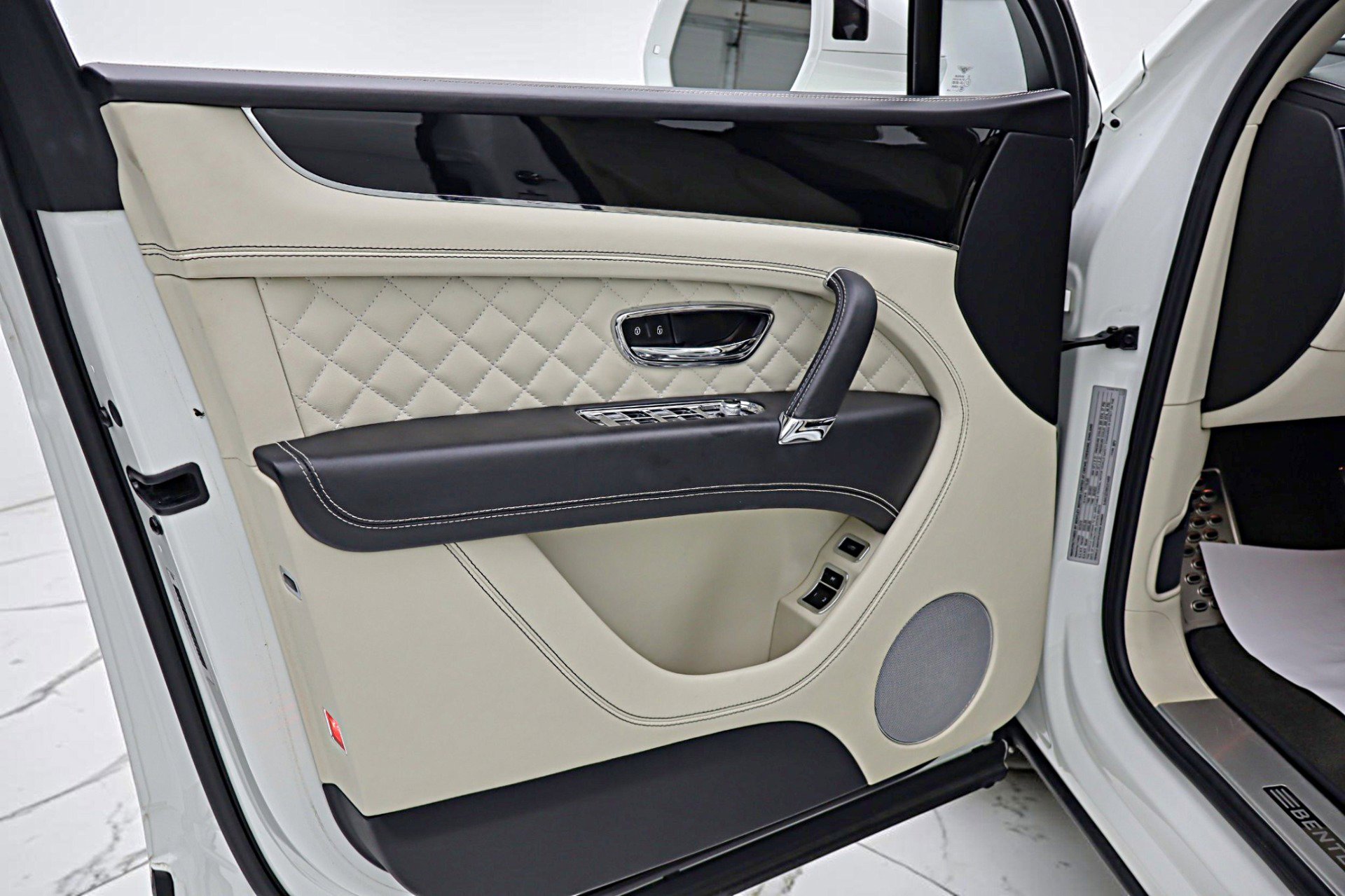 Certified 2017 Bentley Bentayga AWD/4WD image 45