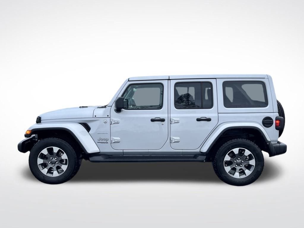 Used 2022 Jeep Wrangler Unlimited Sahara w/ Cold Weather Group image 2