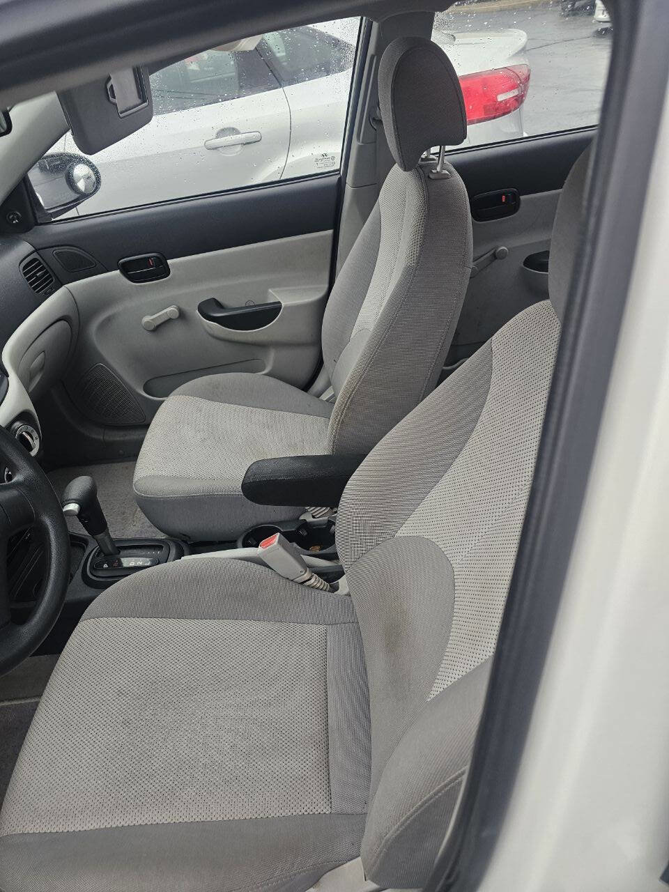 Used 2007 Hyundai Accent GLS image 11