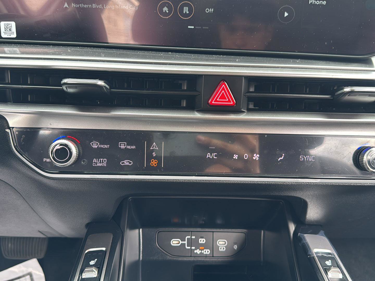New 2025 Kia Sorento S AWD/4WD image 9