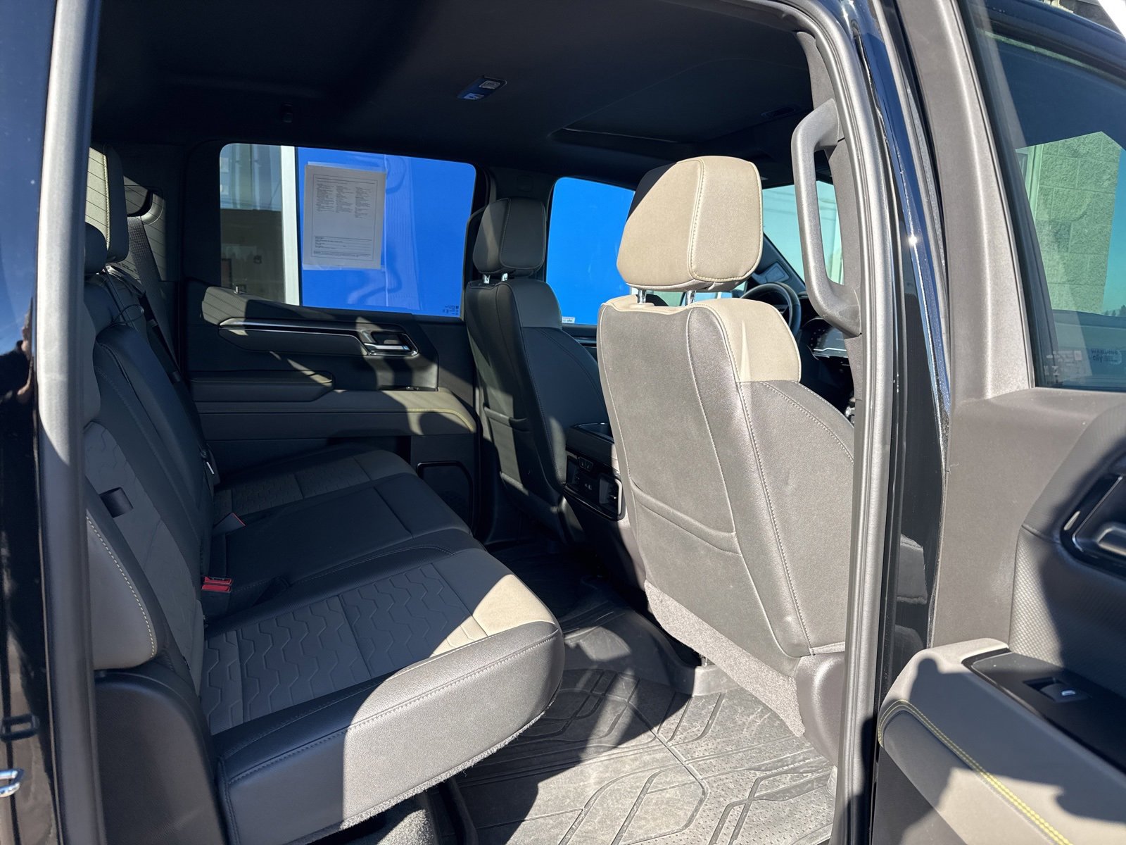 Used 2024 Chevrolet Silverado 1500 ZR2 w/ Technology Package image 10