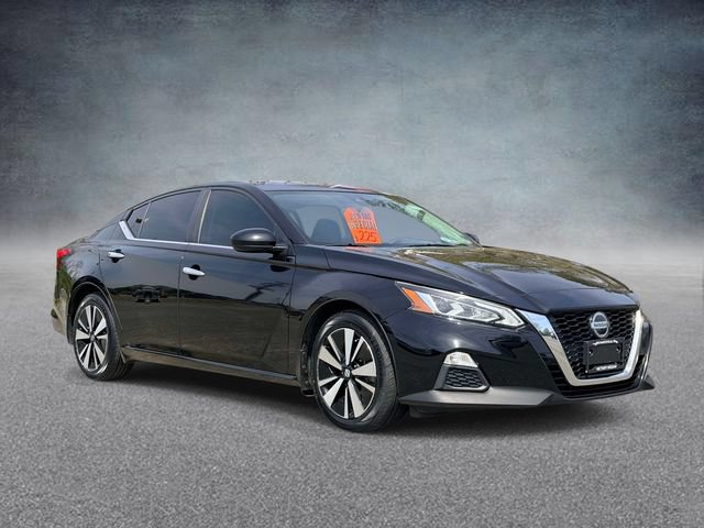 Used 2022 Nissan Altima 2.5 SV