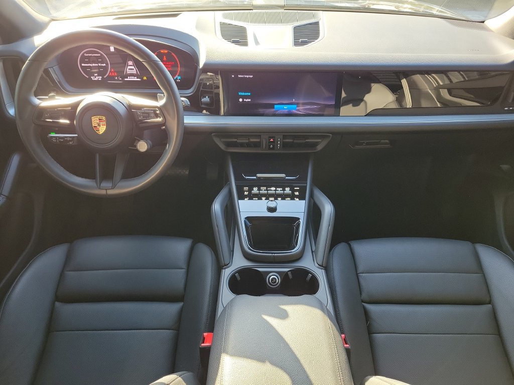 Certified 2026 Porsche Cayenne AWD/4WD image 20