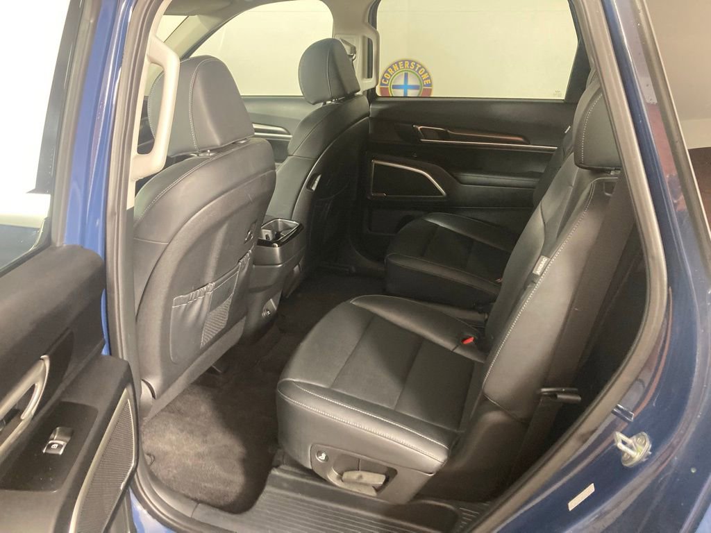 Certified 2023 Kia Telluride S w/ S Sunroof Package image 13