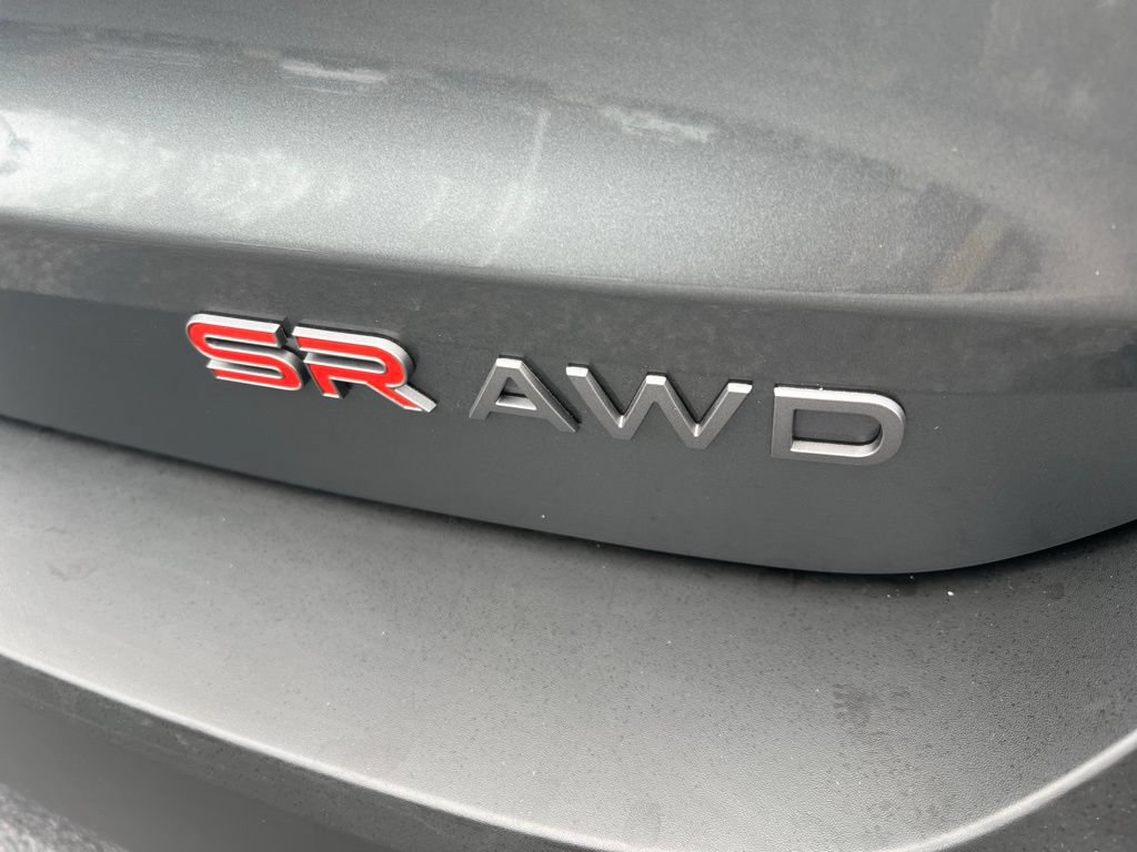 New 2026 Nissan Kicks SR w/ Cold Weather Package AWD/4WD image 14