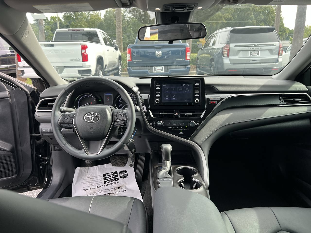 Used 2024 Toyota Camry SE FWD image 31
