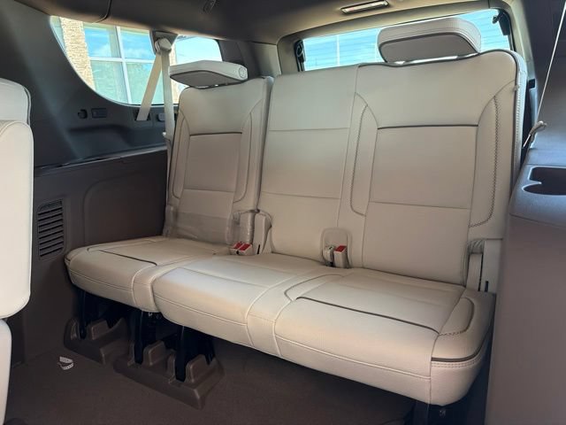 New 2026 GMC Yukon XL Denali w/ Denali Reserve Package AWD/4WD image 16