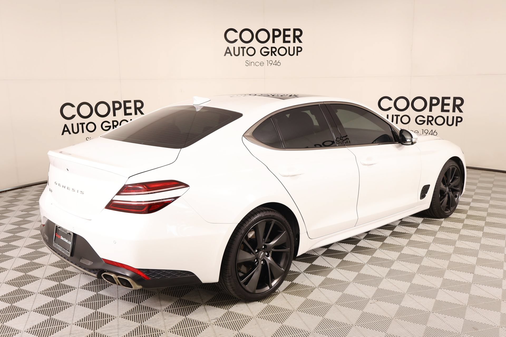 Used 2023 Genesis G70 2.0T w/ Sport Prestige Package RWD image 22
