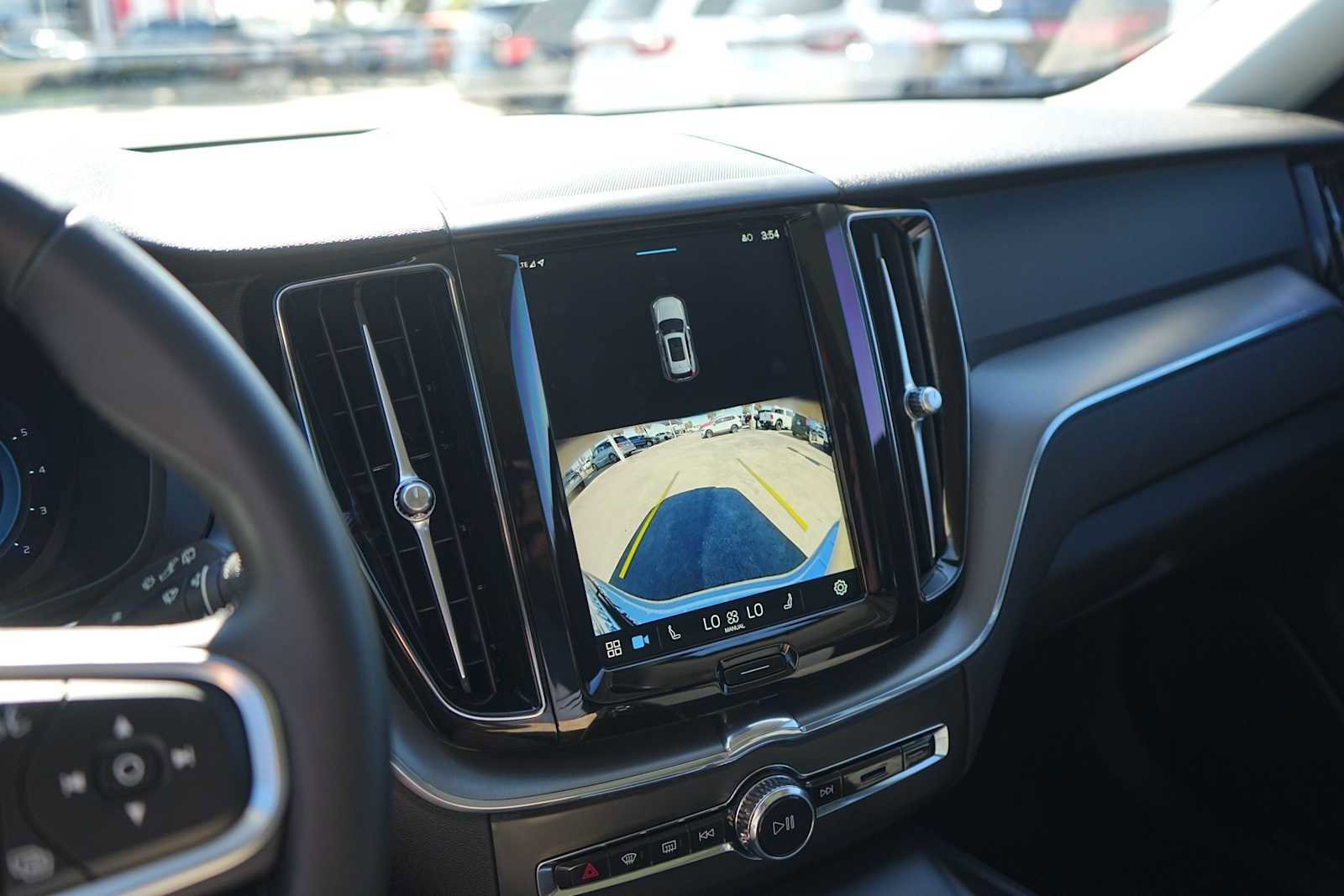 Used 2024 Volvo XC60 B5 Core w/ Protection Package Premier image 22