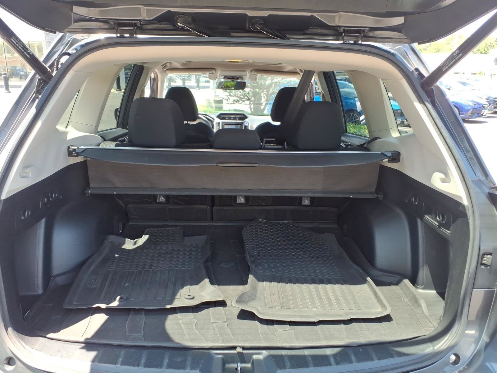 Used 2020 Subaru Forester Premium AWD/4WD image 12