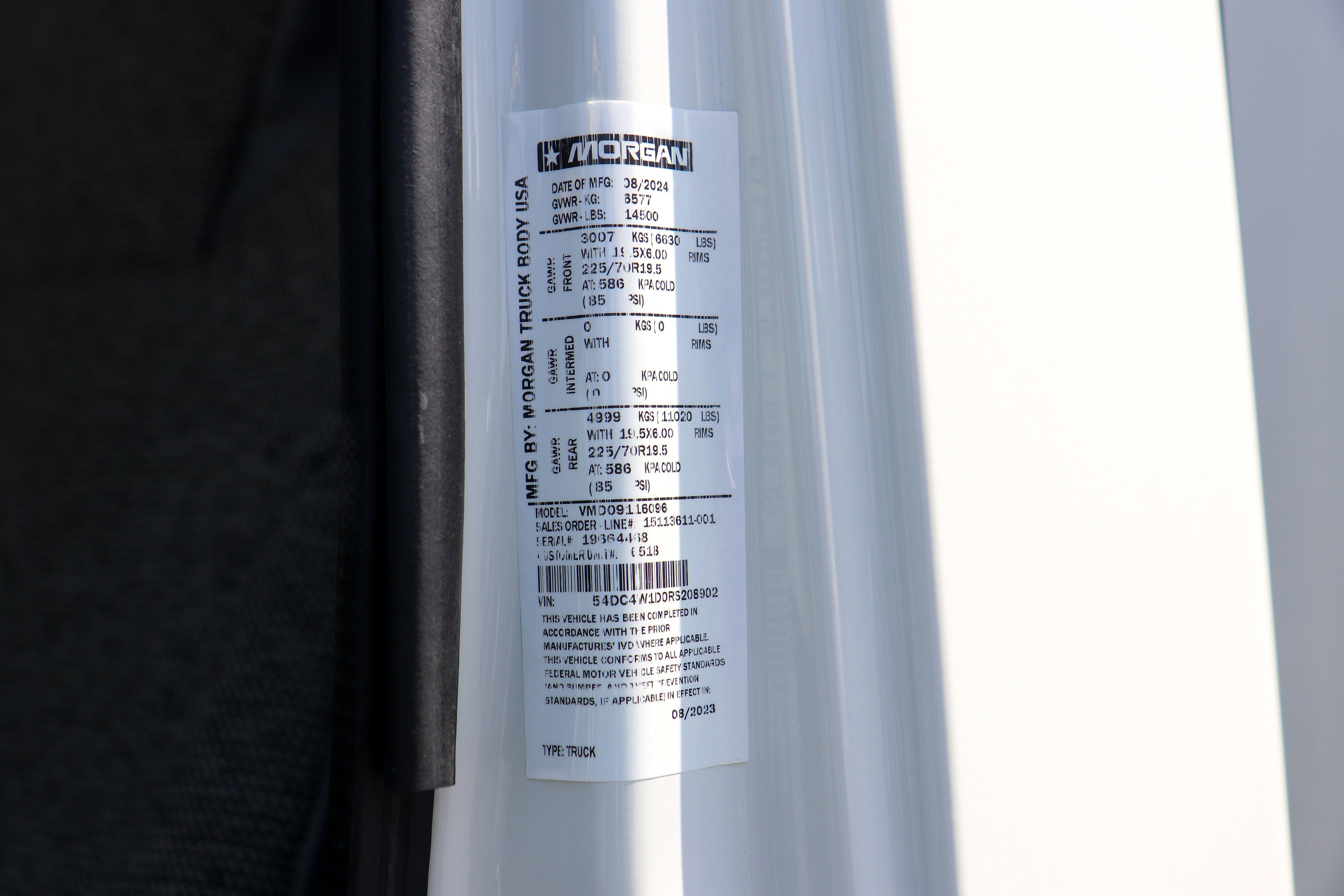 Used 2024 Isuzu NPR image 34