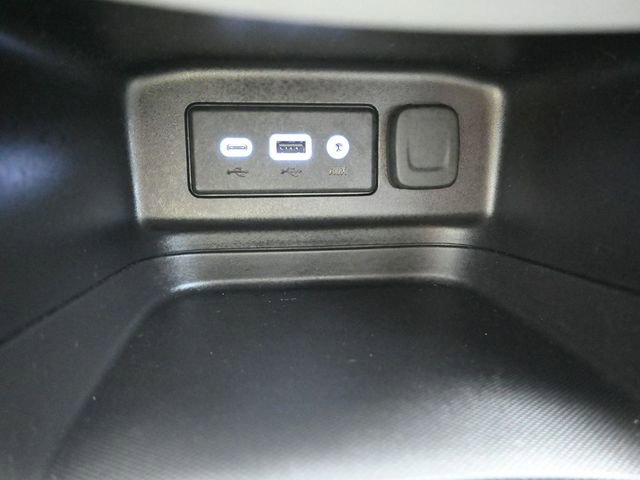 Used 2024 Chevrolet Equinox LS image 23