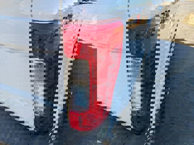 Used 2017 Ford F350 Lariat image 29