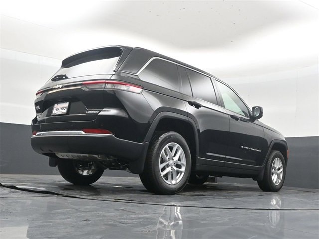 New 2025 Jeep Grand Cherokee Laredo X w/ Luxury Tech Group I image 38