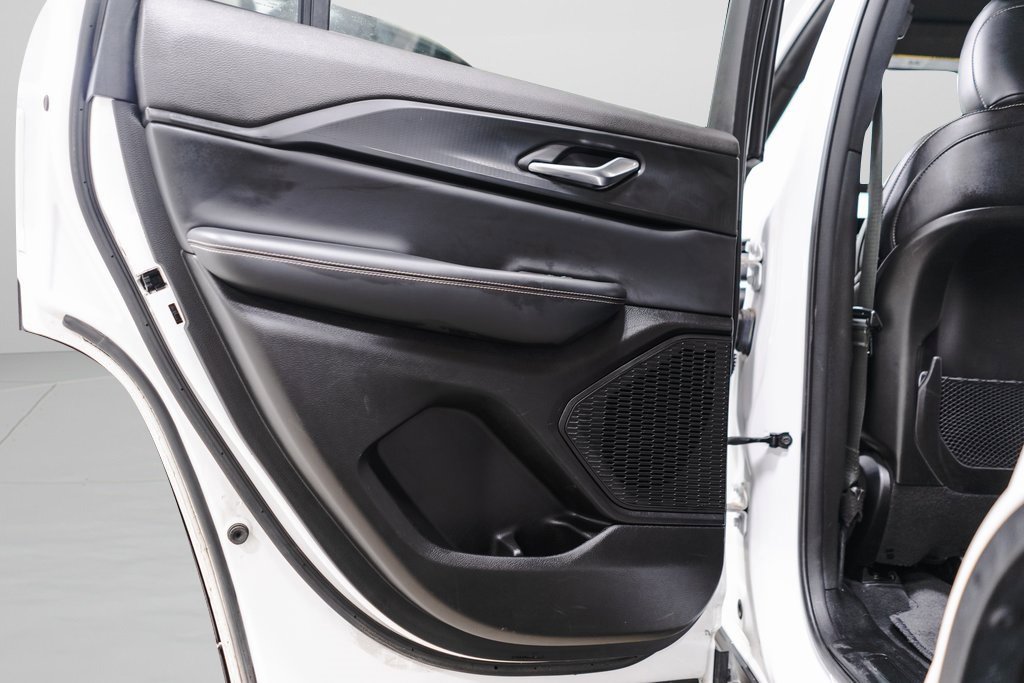 Used 2023 Jeep Grand Cherokee Altitude image 30