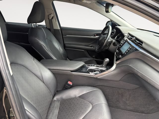 Used 2018 Toyota Camry XSE FWD image 14