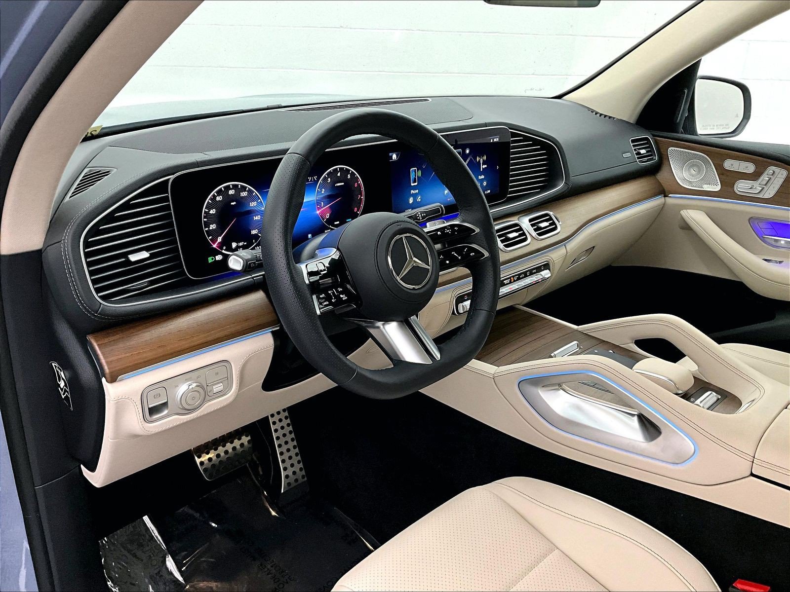 Used 2026 Mercedes-Benz GLS 450 4MATIC image 19