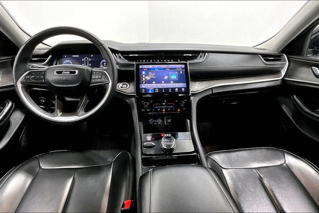 Used 2023 Jeep Grand Cherokee L Limited AWD/4WD image 18
