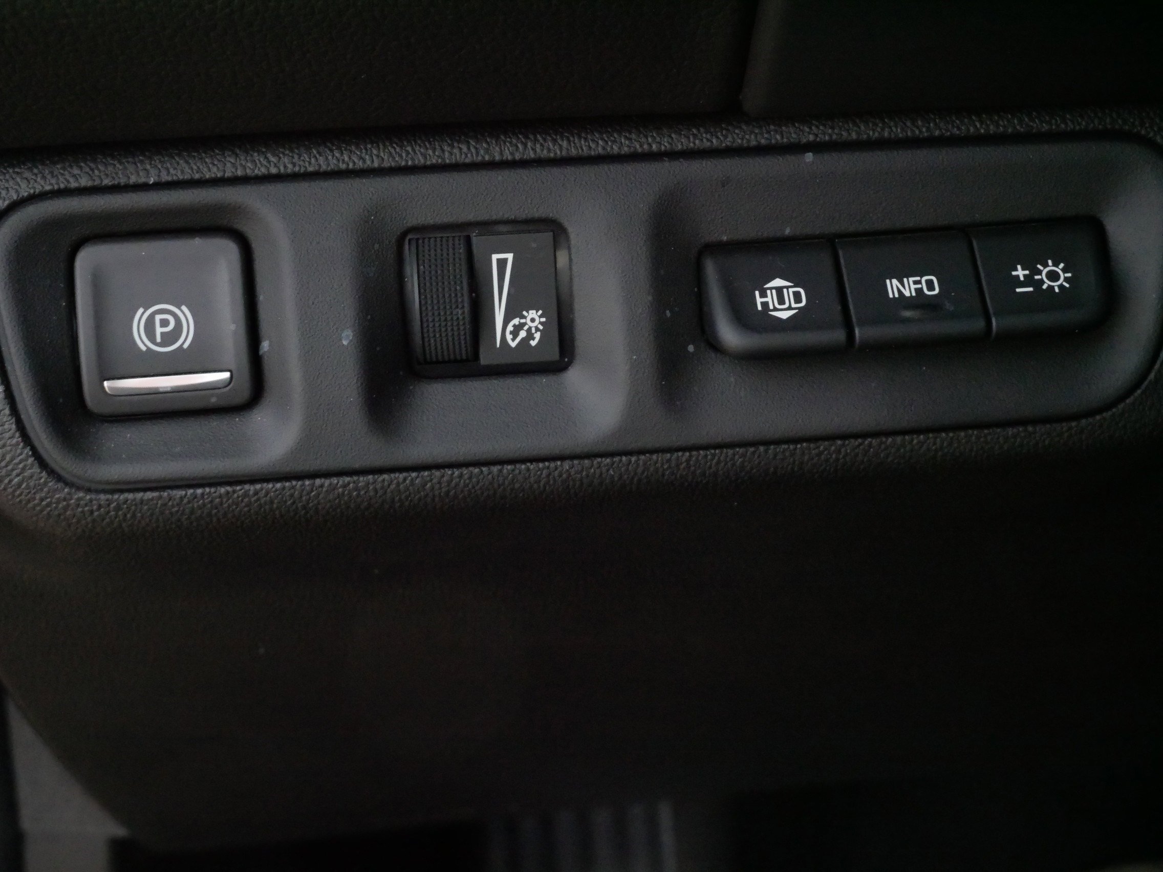 Used 2023 GMC Acadia SLT w/ Elevation Edition image 28