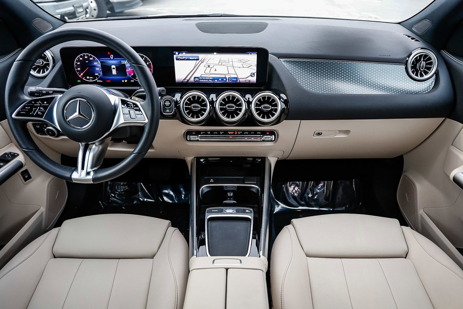 Certified 2025 Mercedes-Benz GLA 250 image 10