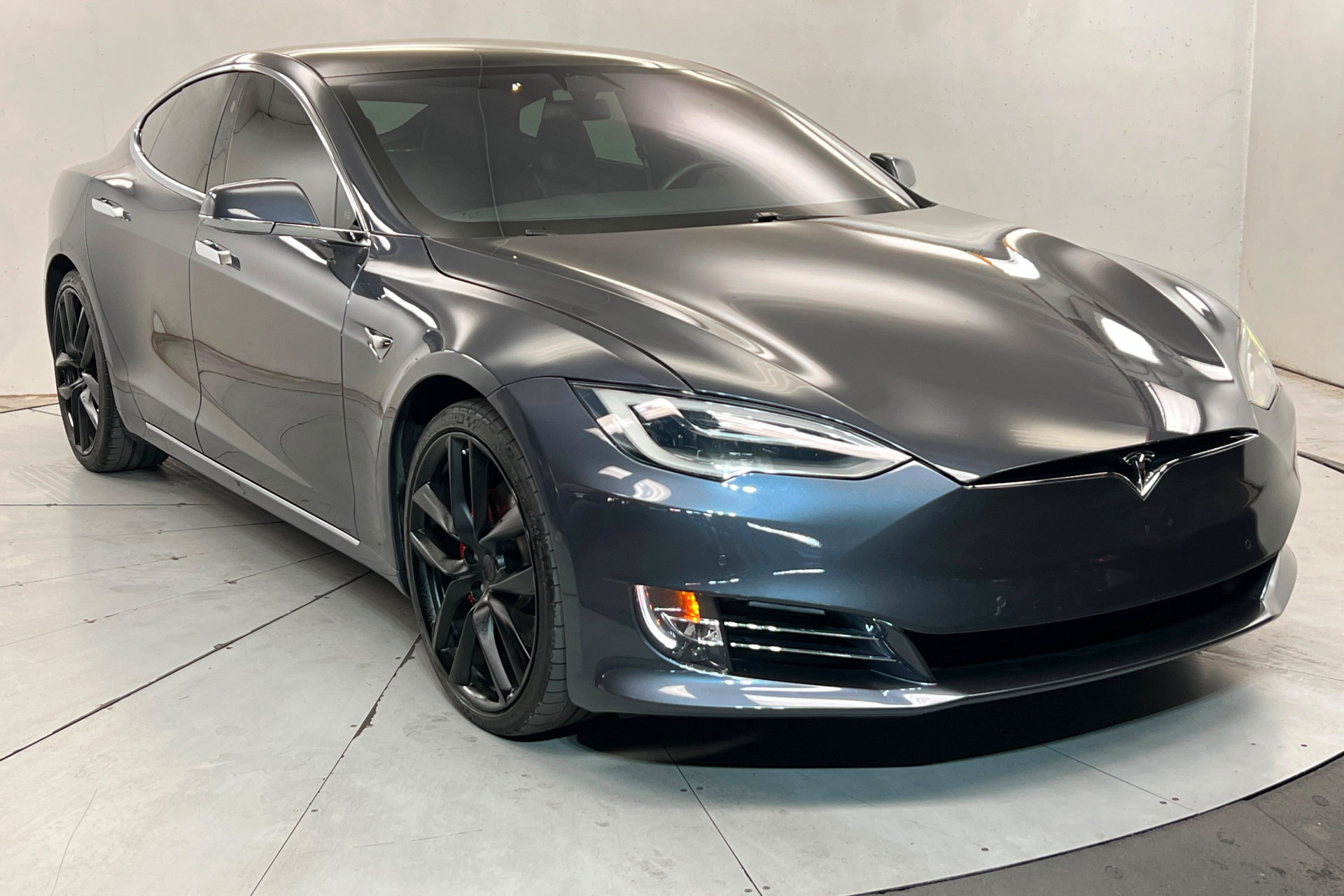 Used 2019 Tesla Model S Performance AWD/4WD image 7