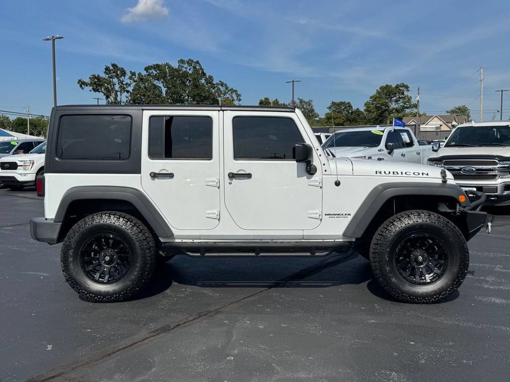 Used 2017 Jeep Wrangler Unlimited Rubicon w/ Cold Weather Group AWD/4WD image 20