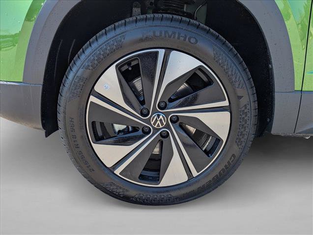 New 2026 Volkswagen Taos SE AWD/4WD image 9