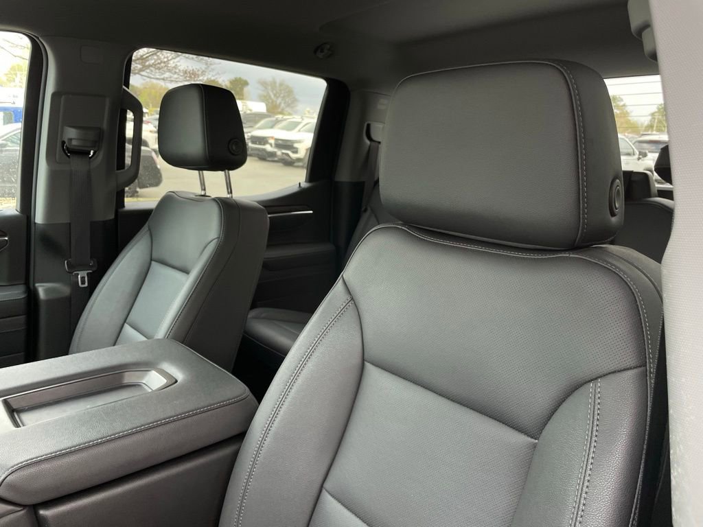 Used 2025 GMC Sierra 1500 SLT AWD/4WD image 24