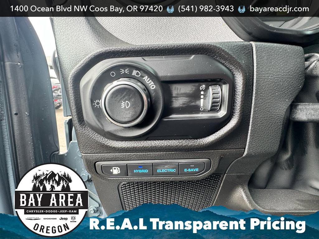 Used 2024 Jeep Wrangler Willys image 18